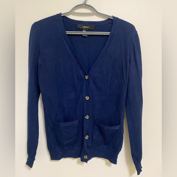 Cardigan - Picture 1 of 2